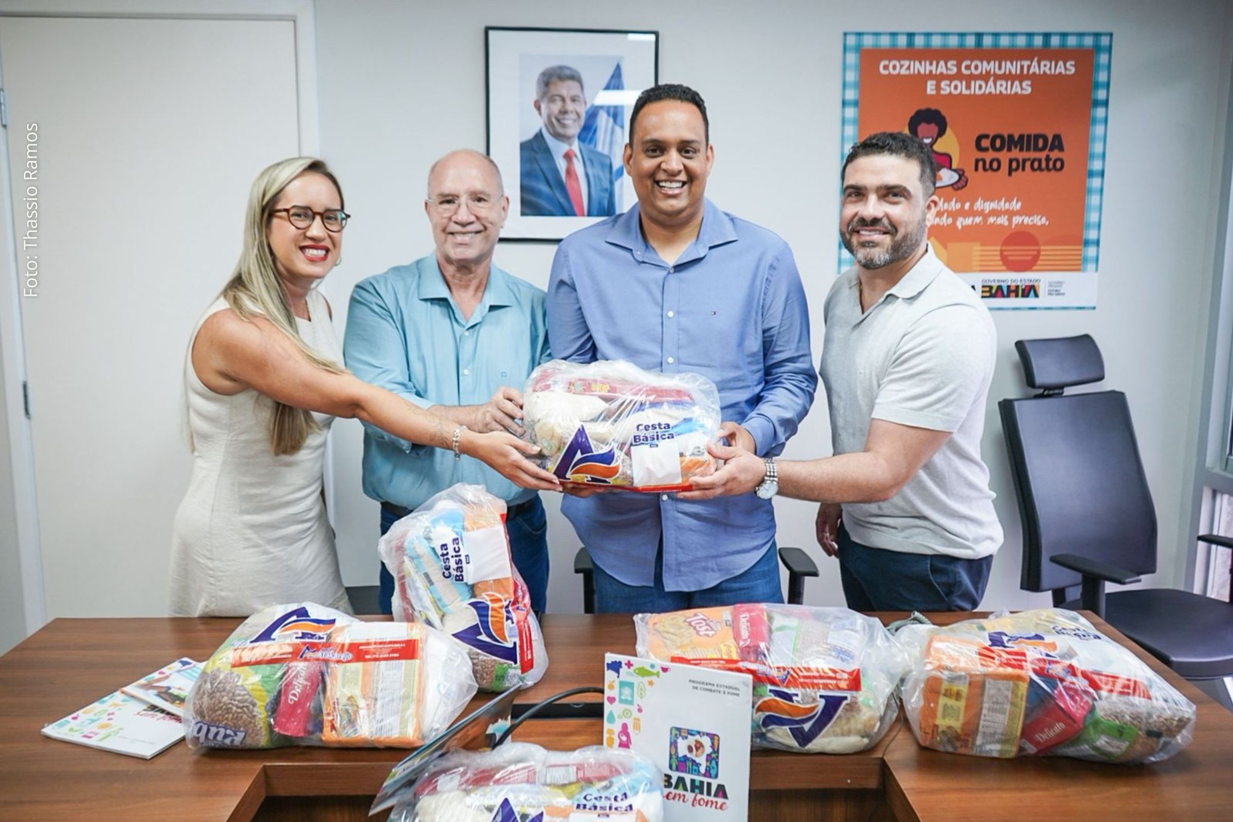 Doação de cestas básicas será destinada a 200 famílias atendidas pelo programa estadual.