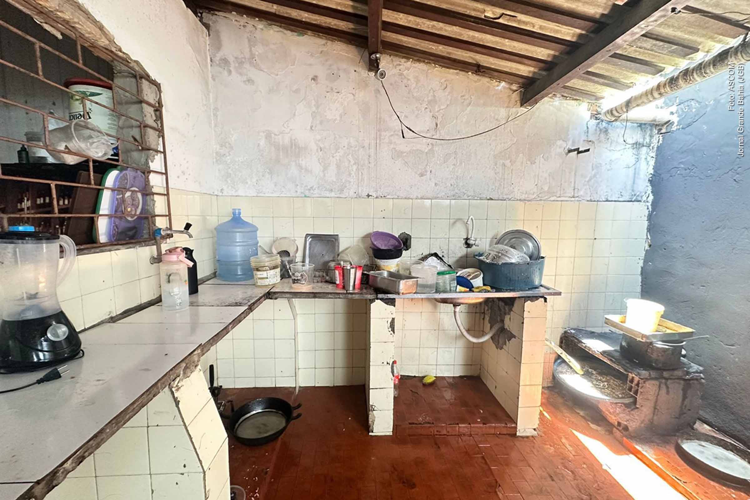 Restaurante é interditado na avenida Getúlio Vargas por irregularidades sanitárias em Feira de Santana