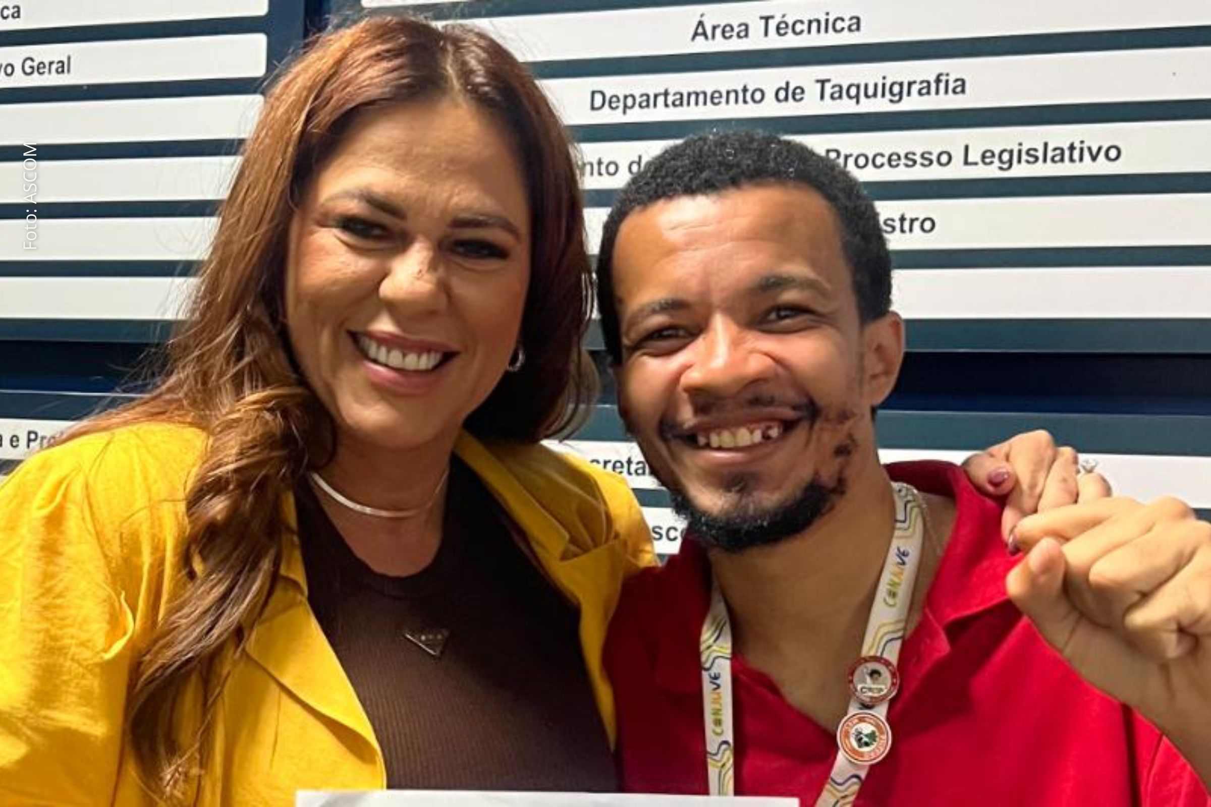 Deputada protocolou moção de aplausos na ALBA em reconhecimento à atuação do jovem no movimento quilombola.