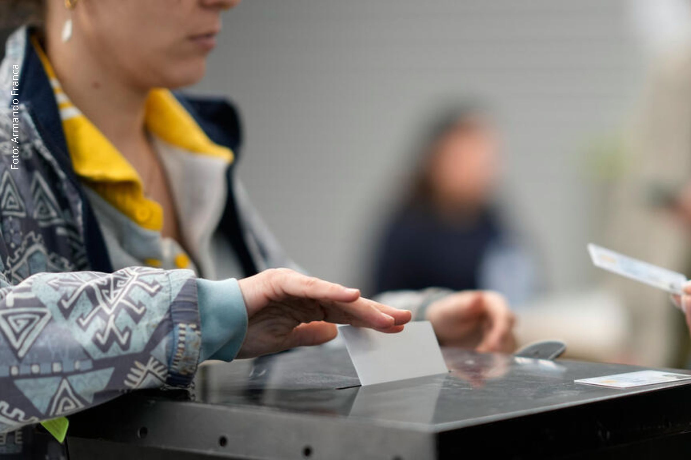 Disputa entre António José Seguro e André Ventura ocorre em meio a fragmentação partidária, avanço da extrema direita e debate sobre imigração.