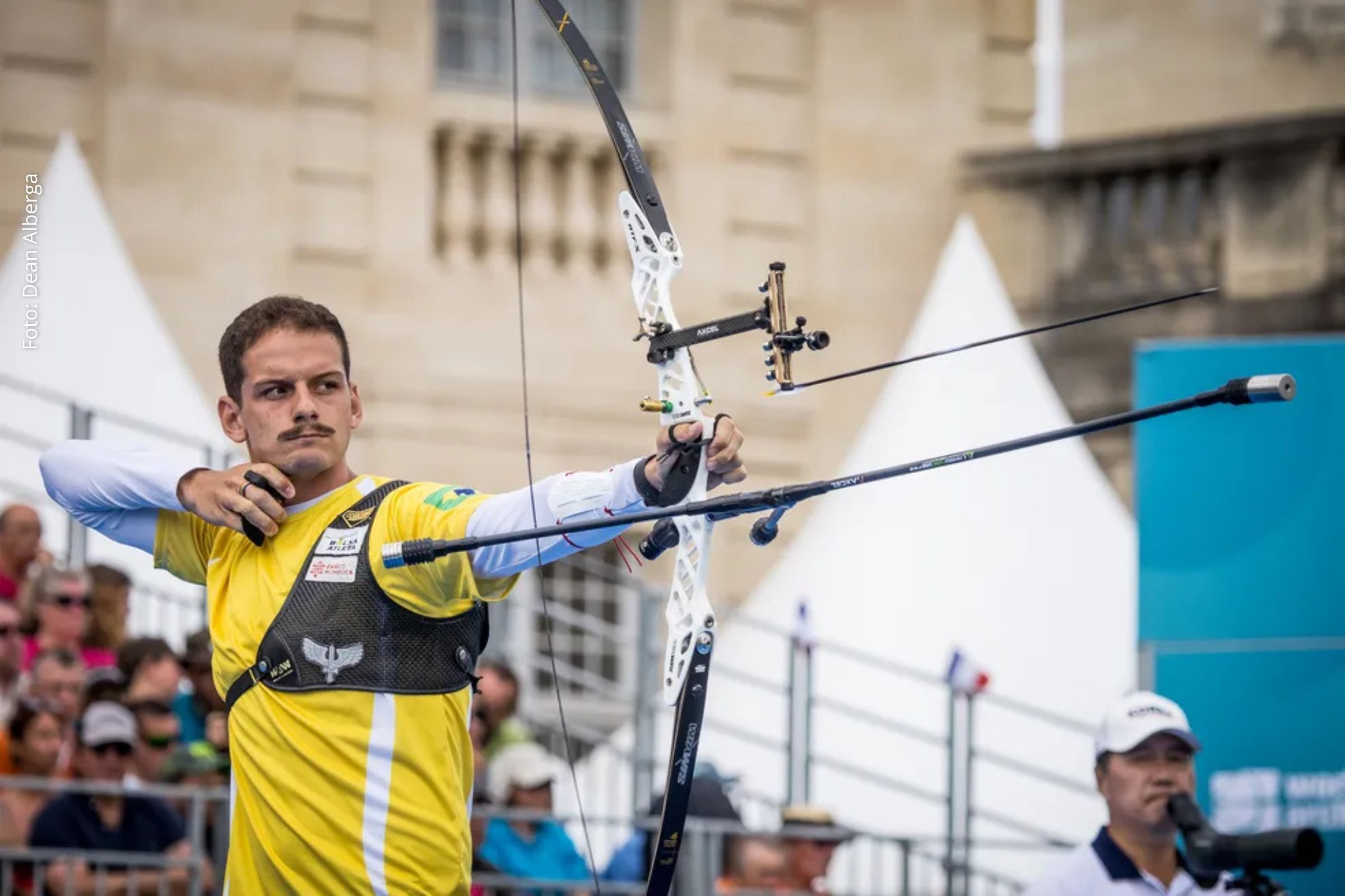 Atleta brasileiro bate recorde nacional e assegura a primeira medalha da temporada.