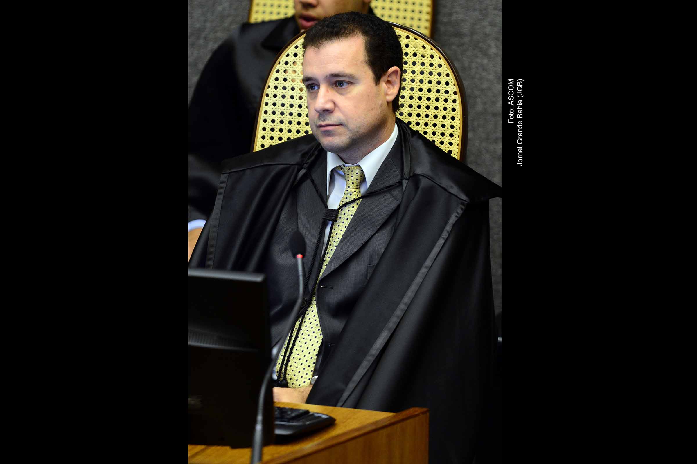 Ex-ministro do STJ recebeu R$ 595 mil de empresa ligada ao “Careca do INSS”, aponta relatório do Coaf