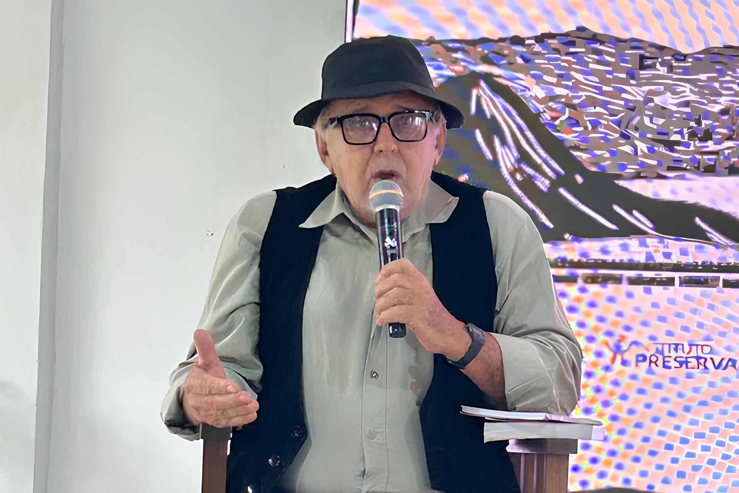 Franklin Maxado “Nordestino”, cordelista prefaciado por Jorge Amado, lança novos folhetos em São Paulo e reafirma o cordel urbano contemporâneo