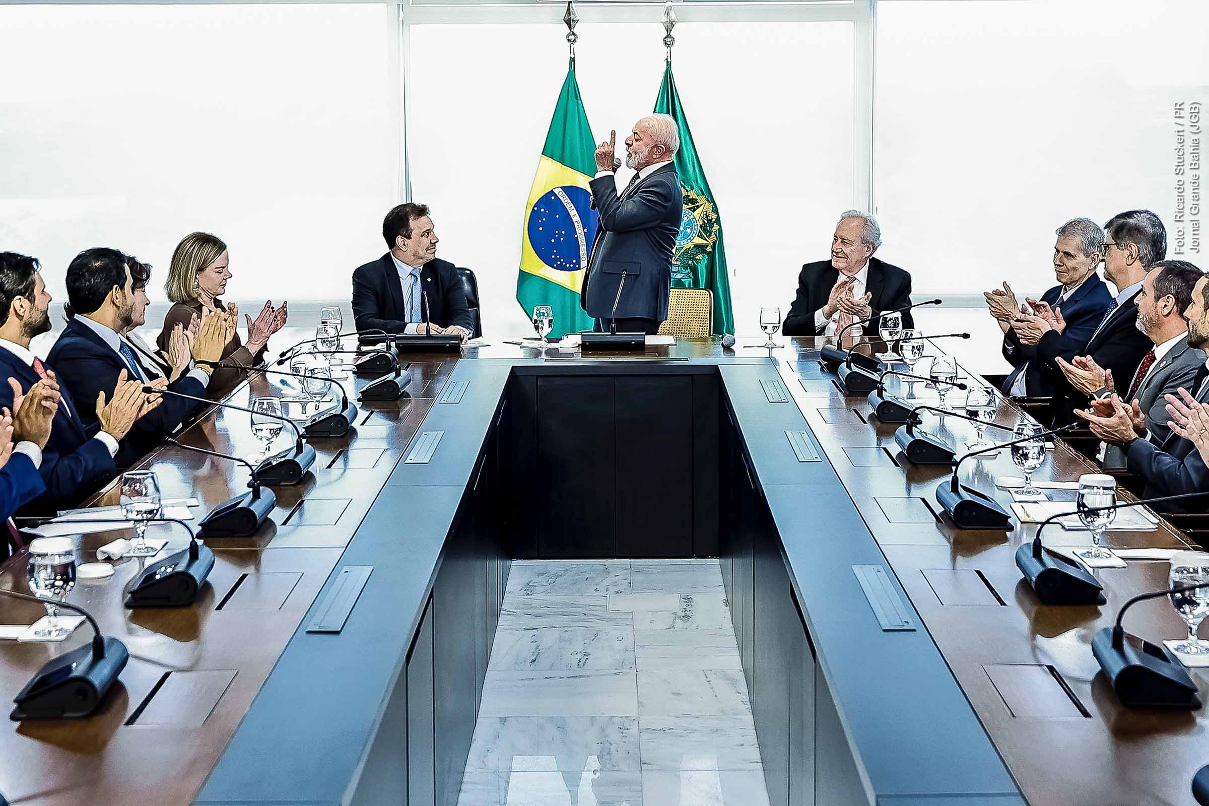 Presidente Lula eleva combate ao crime organizado a ação de Estado e articula atuação integrada entre Poderes