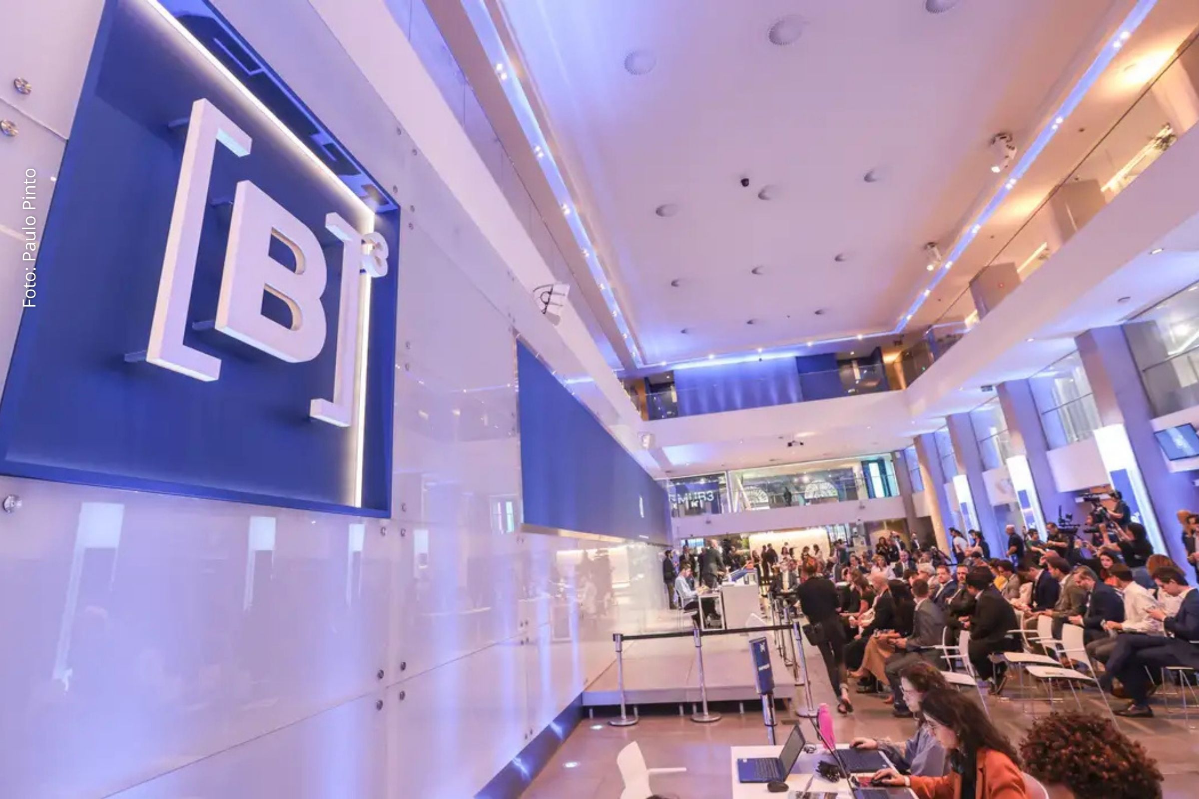 Ibovespa bate recorde e se aproxima de 190 mil pontos com entrada de capital estrangeiro