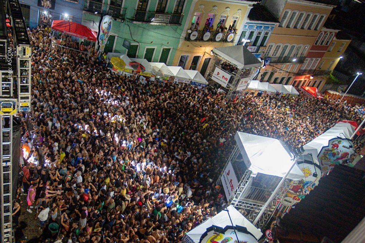 Carnaval do Pelourinho 2026 reúne mais de 600 mil pessoas e soma 150 atrações no Centro Histórico de Salvador