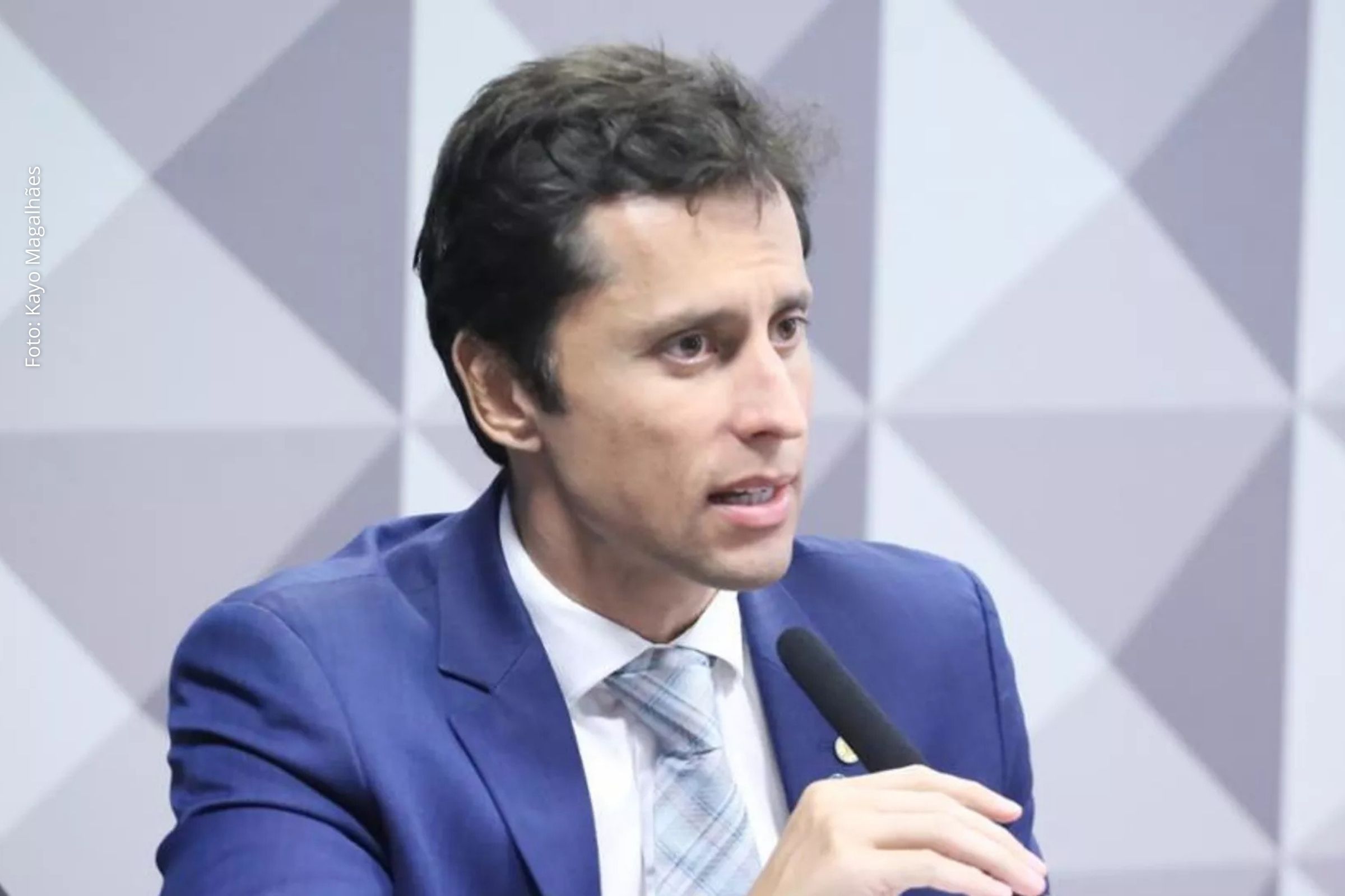 Banco Master é investigado por descontos irregulares de R$ 92 milhões em benefícios do INSS e CPMI avalia nova CPI para apurar fraudes