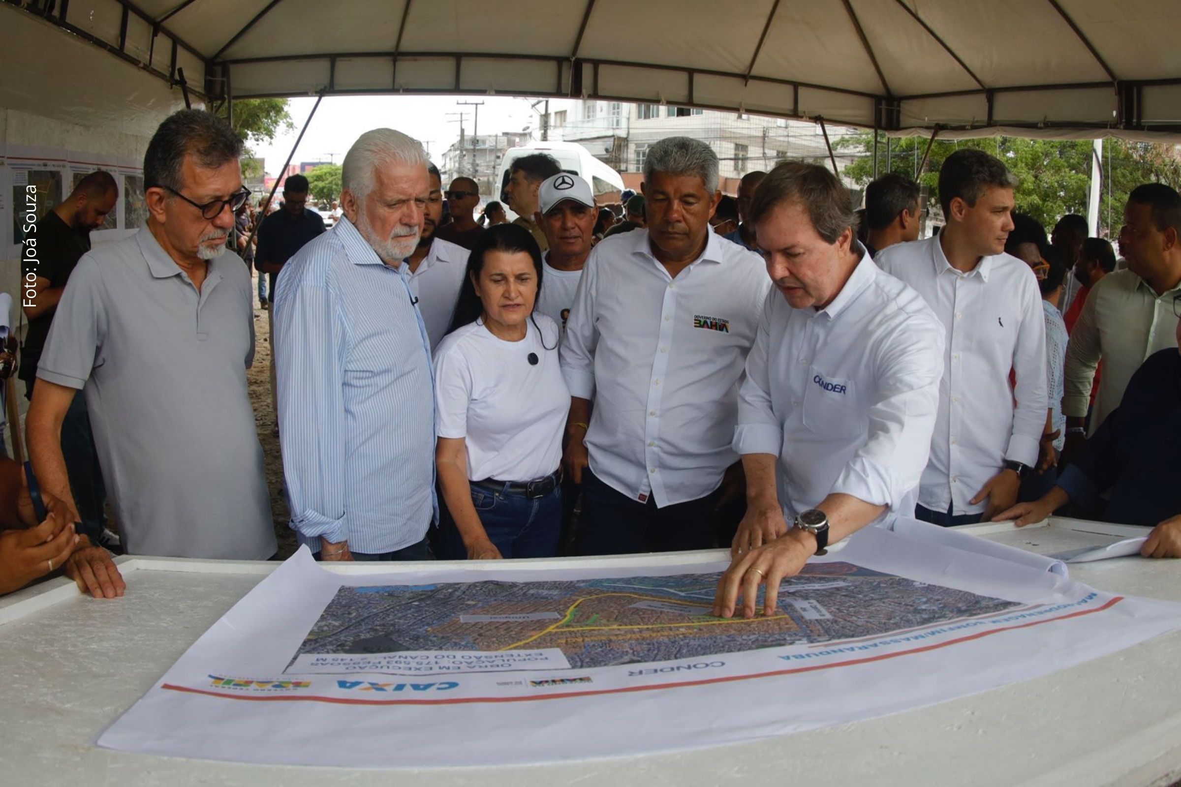 Governador Jerônimo vistoria obras de macro e microdrenagem na Cidade Baixa com investimento superior a R$ 101 milhões para reduzir alagamentos em Salvador