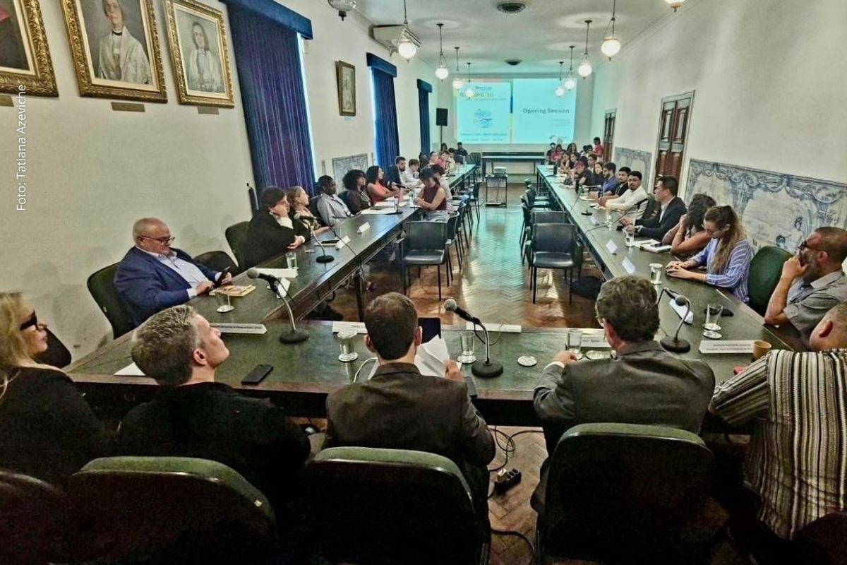 Programa BRICS+ Summer School integra jovens de cinco países e inclui debates sobre sustentabilidade, política externa e roteiros turísticos em Salvador.