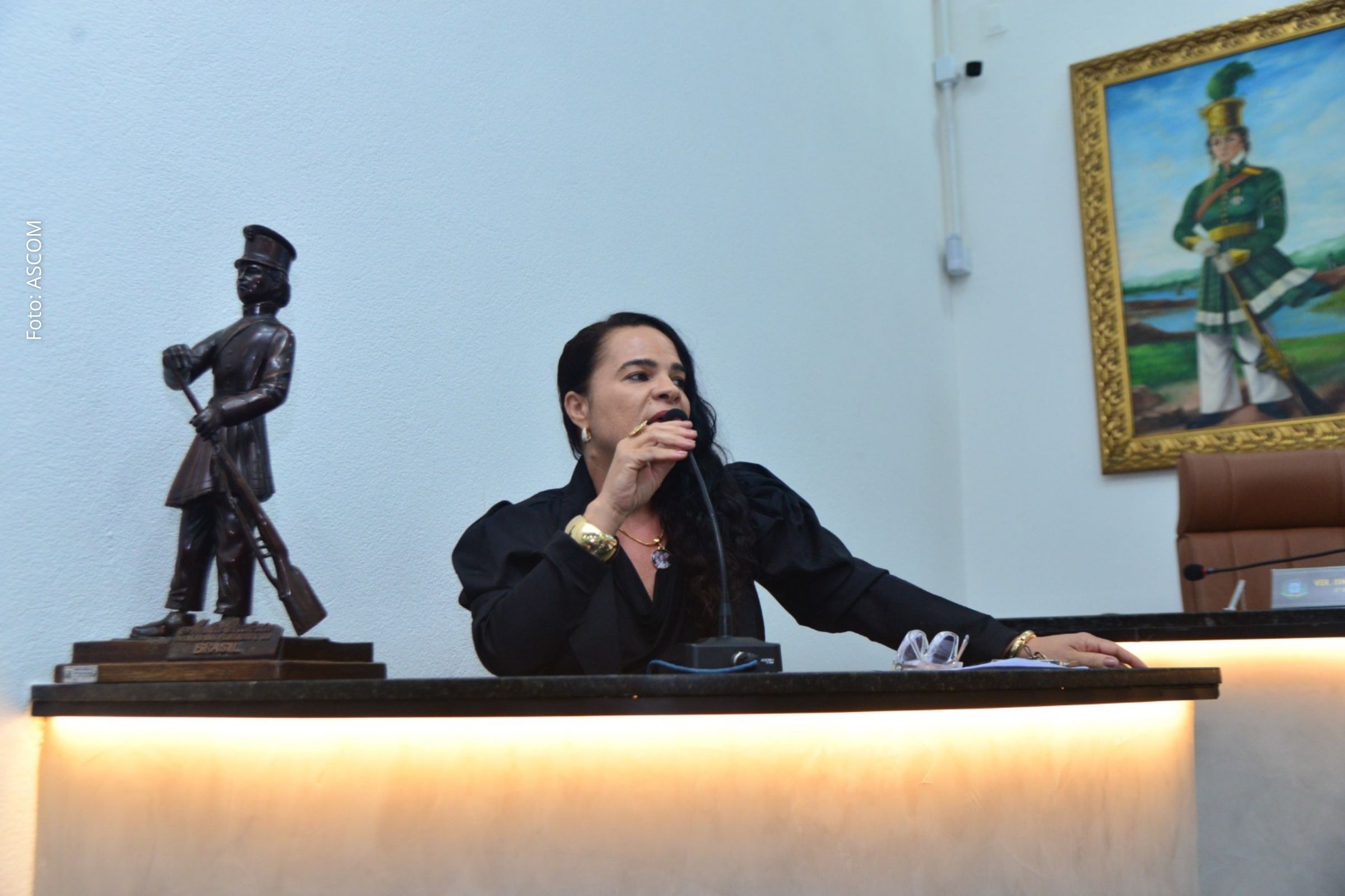 Feira de Santana amplia debate contra feminicídio; Procuradoria da Mulher propõe articulação entre DEAM, PM, Câmara e OAB para reforçar proteção às vítimas