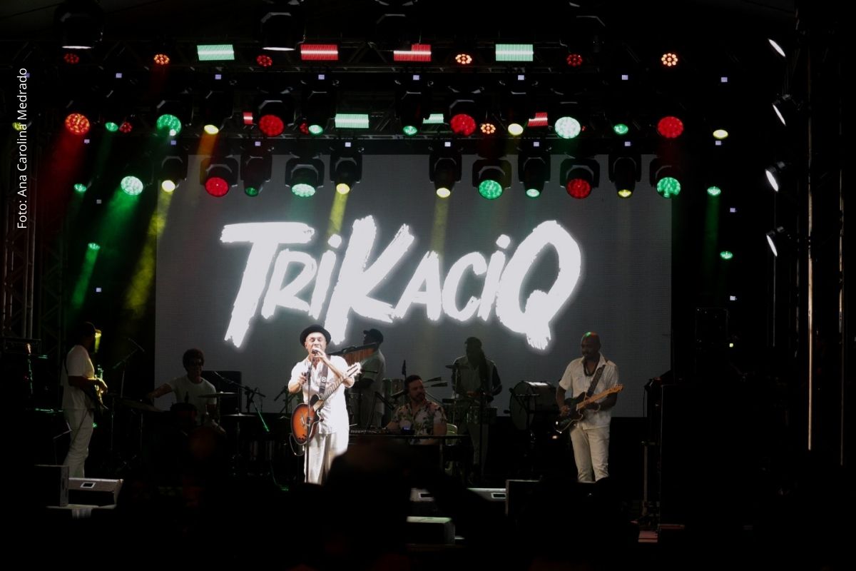 Banda TriKaciQ, de Irará, leva samba de roda, forró, merengue e ijexá ao Carnaval de Salvador com shows no Rio Vermelho e Pelourinho