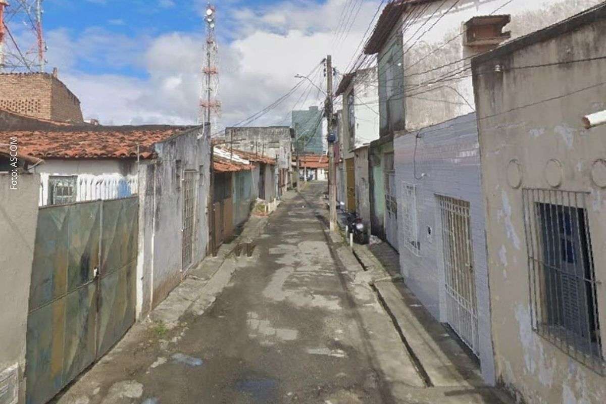 Indicações apresentadas pelo vereador José Carneiro pedem obras para melhorar mobilidade, acesso a serviços e condições de circulação em três localidades do município.