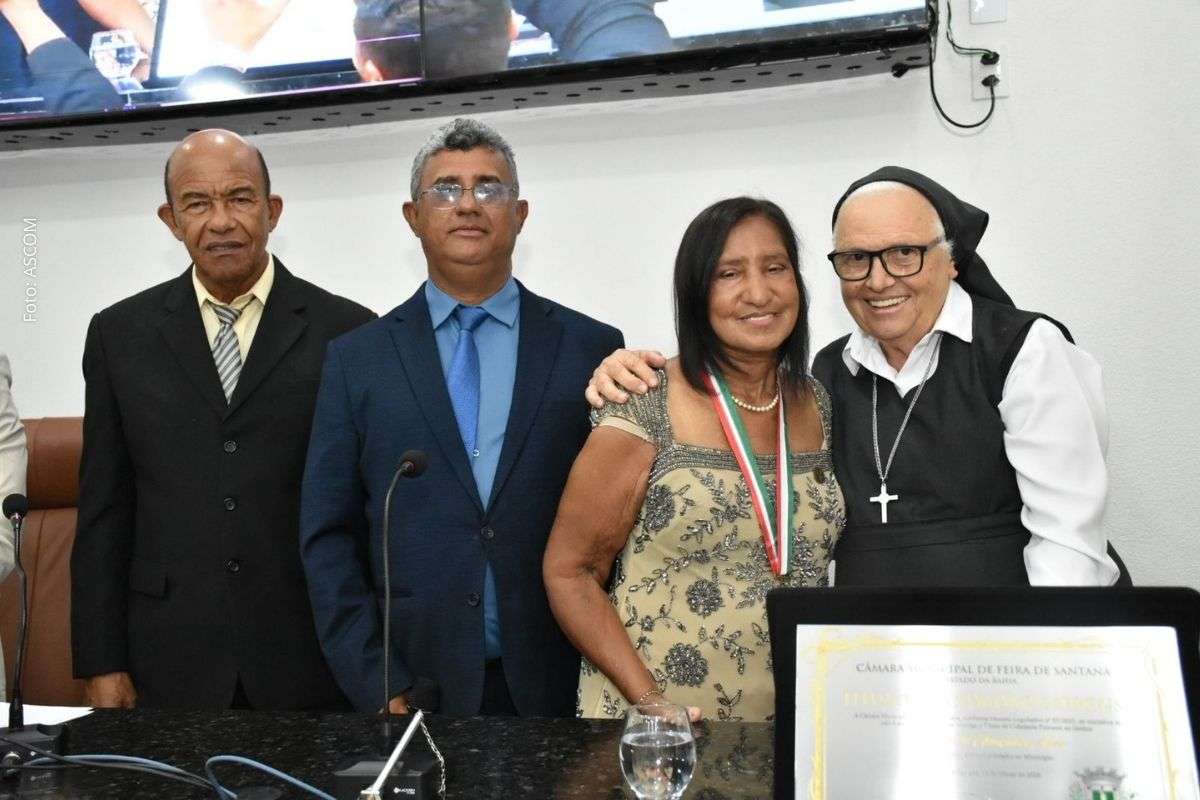 Sessão solene reconhece trabalho social de Carmerival e Zélia Alves à frente de instituição que já atendeu cerca de 40 mil pessoas.