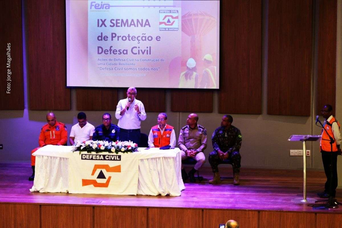 Evento promovido pela Prefeitura debate estratégias de prevenção, reconstrução e atuação integrada entre órgãos públicos.
