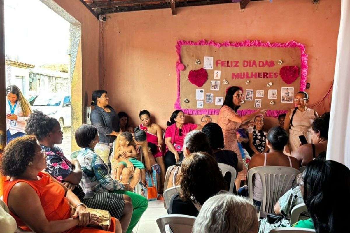 Encontro integrou programação municipal pelo Dia Internacional da Mulher e reuniu usuárias da rede socioassistencial.