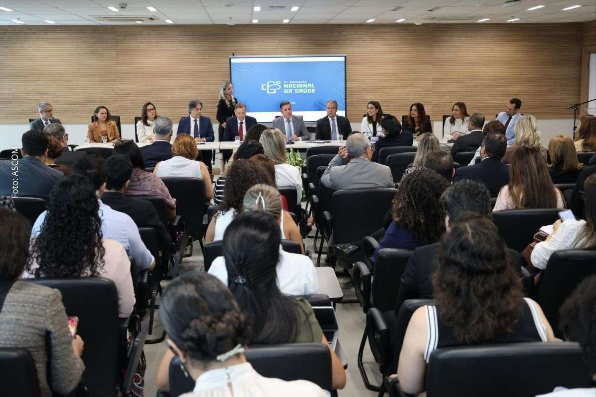 Evento realizado na terça-feira (14/04/2026) reuniu magistrados e especialistas para discutir impactos no SUS e decisões judiciais.