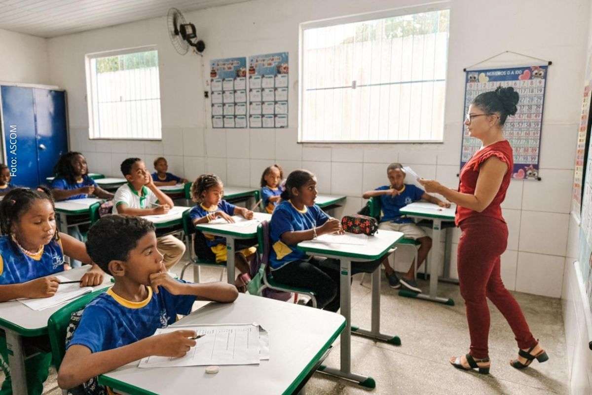 Nova legislação define critérios para pagamento de precatórios do Fundef a profissionais da educação básica.