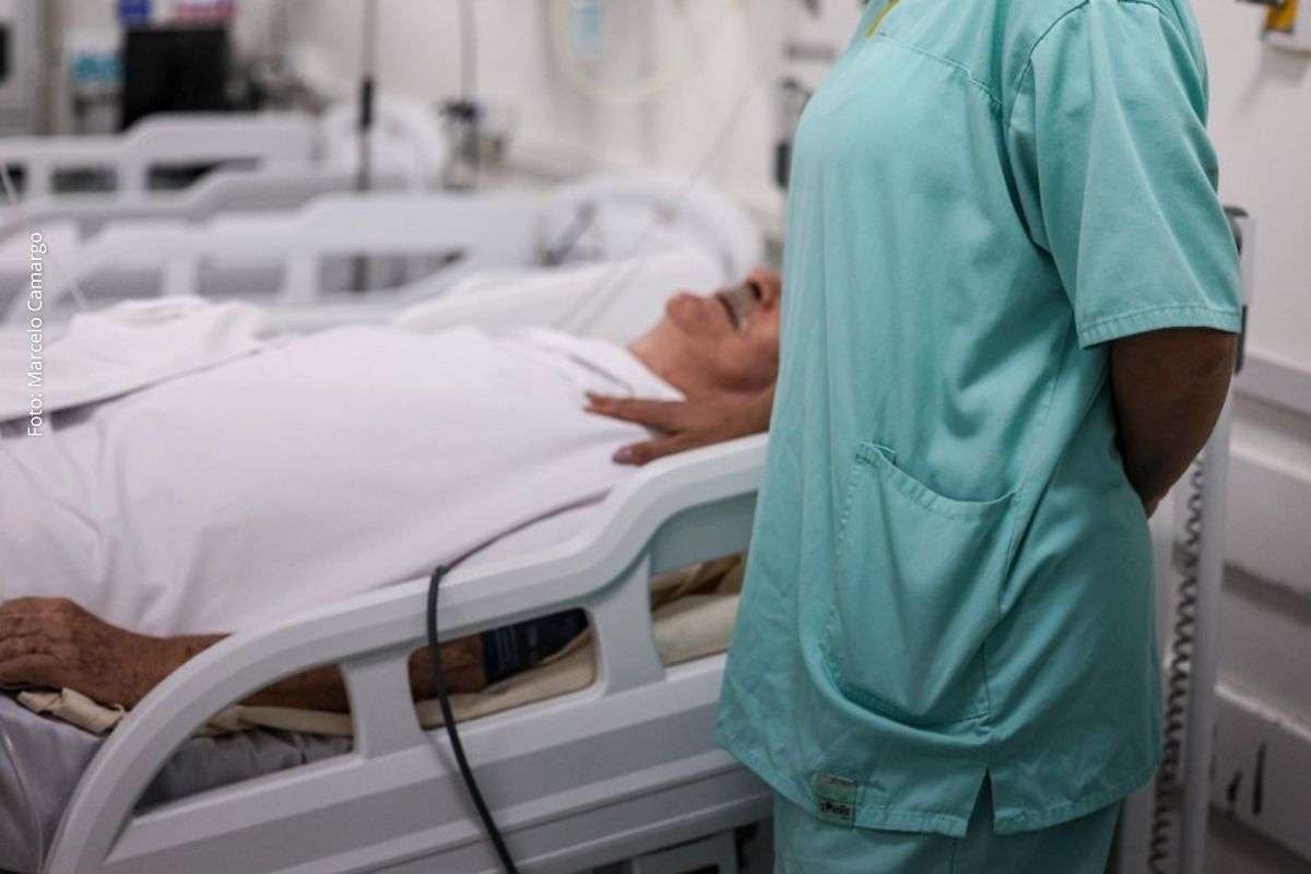 Nova lei unifica direitos e deveres de pacientes atendidos nas redes pública e privada em todo o país.