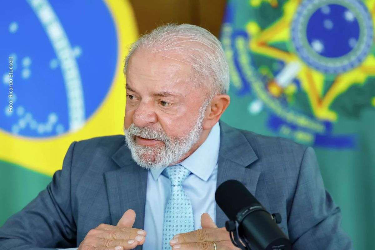 Itamaraty reage a pedido de saída de delegado da PF e retira credenciais de agente norte-americano em meio a tensão diplomática.