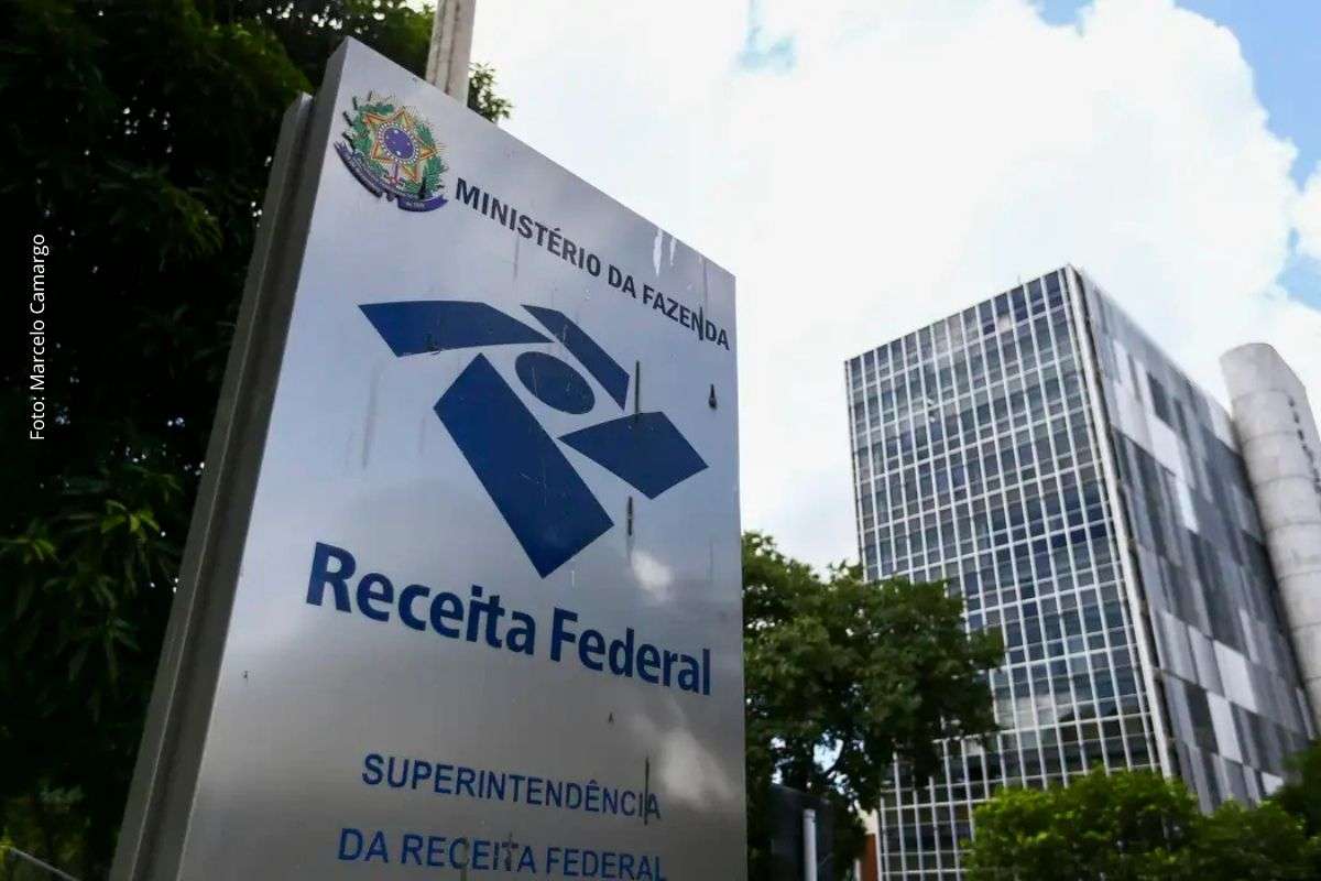 Nova instrução normativa detalha cobrança adicional da CSLL e alinha país ao modelo internacional da OCDE.