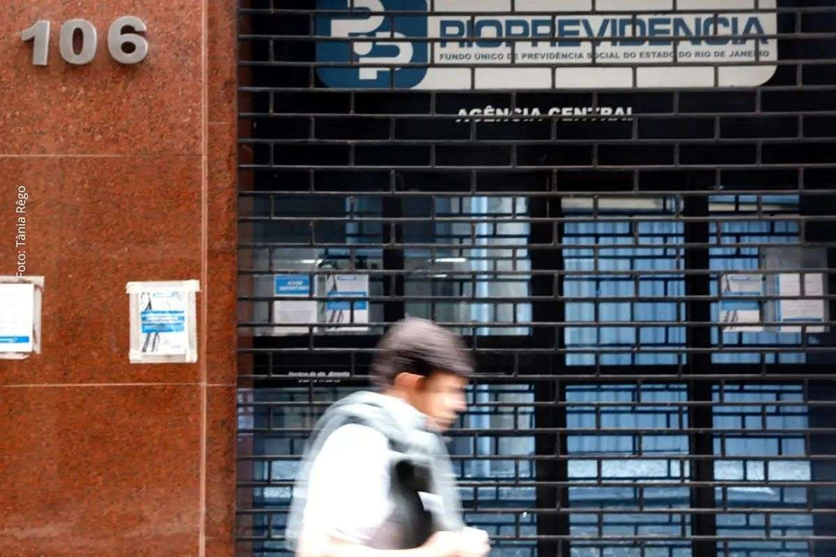 Mudança foi publicada na segunda-feira (13/04/2026) em meio a investigação sobre prejuízo bilionário.