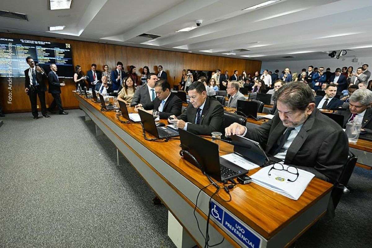 Comissões priorizam programas sobre violência, ensino básico e proteção a vítimas no próximo ciclo de fiscalização.