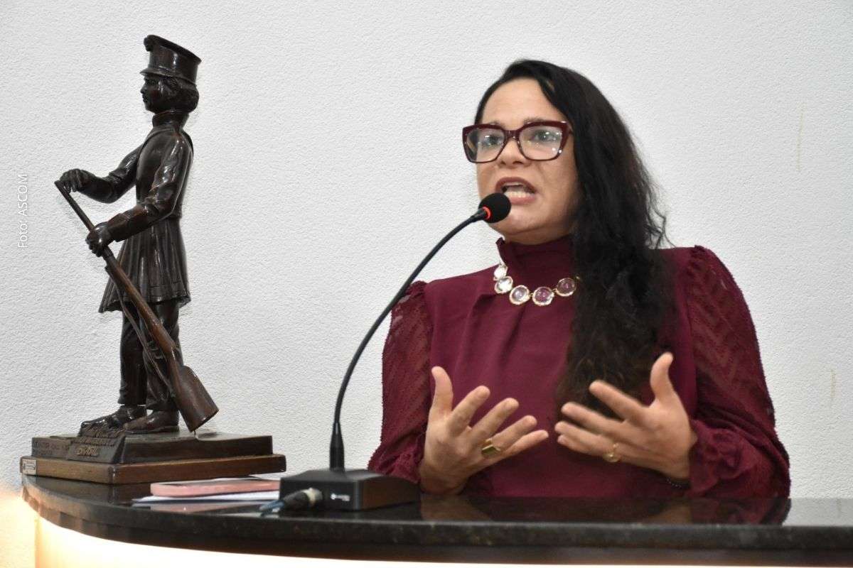 Propostas e debates apresentados na terça-feira (07/04/2026) tratam de segurança, saúde pública e infraestrutura urbana no município.