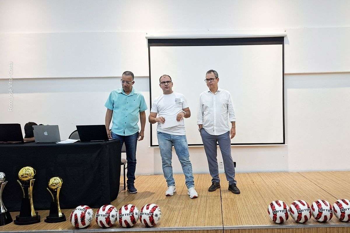 Reunião realizada na terça-feira (26/05/2026) definiu regras, datas e organização das competições de futebol amador em Feira de Santana.