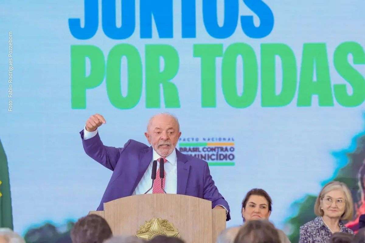 Medidas anunciadas na quarta-feira (20/05/2026) incluem combate à violência digital, criação de cadastro de agressores e novas regras para plataformas online.