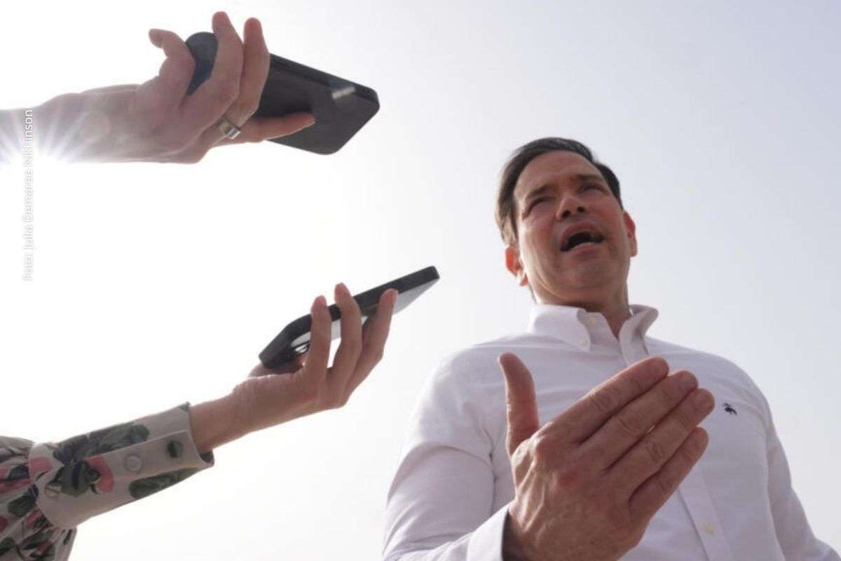 Declarações de Marco Rubio, Donald Trump e Benjamin Netanyahu ocorrem durante negociações entre Washington e Teerã sobre bloqueio marítimo, sanções e programa nuclear iraniano.