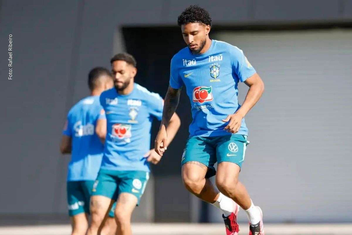 Convocação do volante amplia lista de equipes brasileiras e estrangeiras com jogadores chamados pela Seleção em Copas do Mundo.