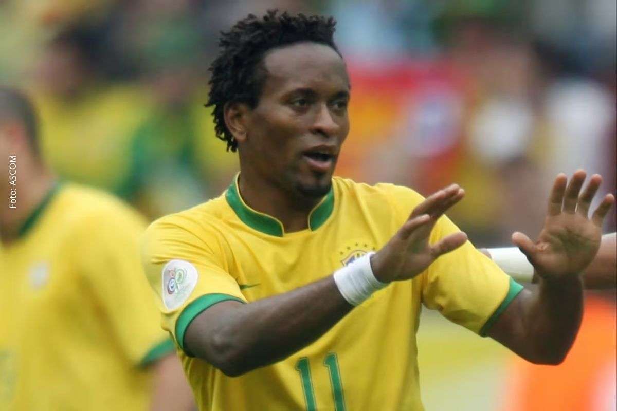 Ex-meia da Seleção Brasileira afirma que a chegada do treinador italiano representa mudança de mentalidade e pode fortalecer a equipe na busca pelo sexto título mundial.