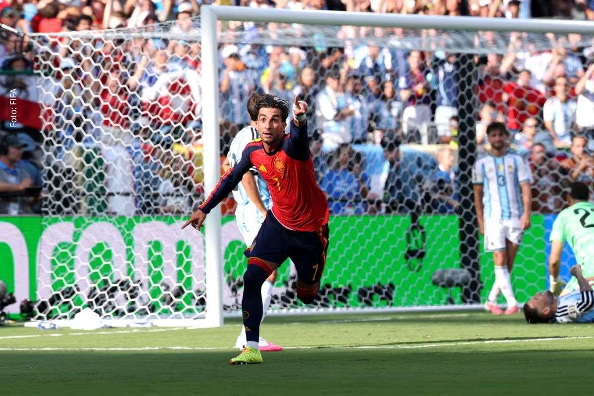 Atacante marcou o gol da vitória na prorrogação da final da Copa do Mundo de 2026, consolidando a conquista do segundo título mundial da Espanha após trajetória marcada por mudanças de função e críticas durante o torneio.