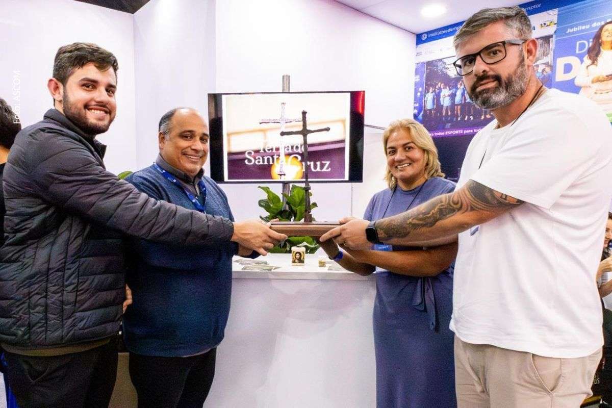 Município participa da maior feira de turismo religioso do país para divulgar patrimônio histórico, calendário de celebrações e atrativos da rota católica.