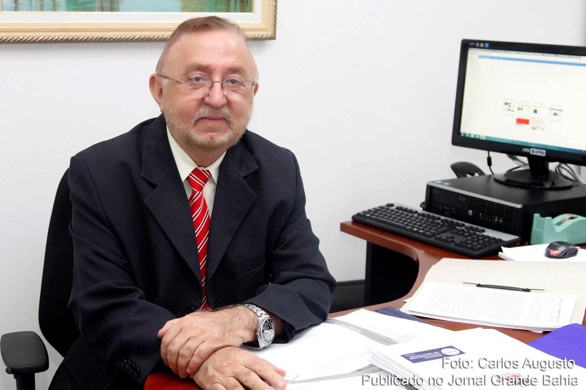 Luiz Holanda, advogado e professor universitário. 