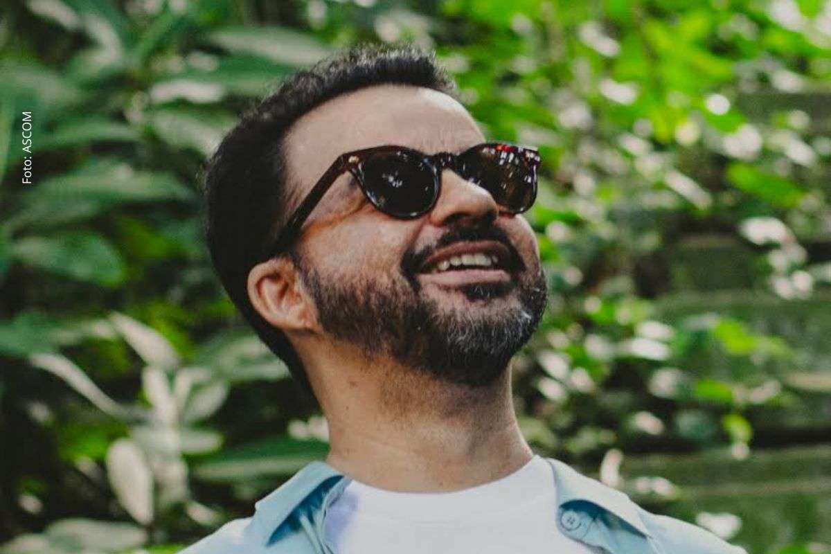 Novo trabalho do pianista baiano chega em 27 de agosto em vinil e plataformas digitais, com participação de músicos da Bahia e pesquisa sobre instrumentos, oralidade e tradições afro-baianas.